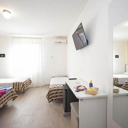 Hotel Thomas Marina di Campo Buitenkant foto