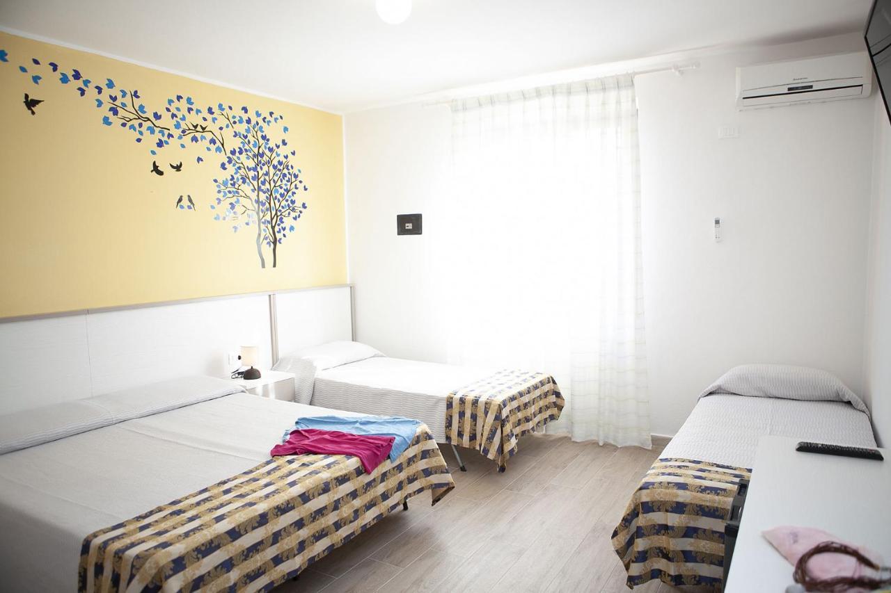 Hotel Thomas Marina di Campo Buitenkant foto