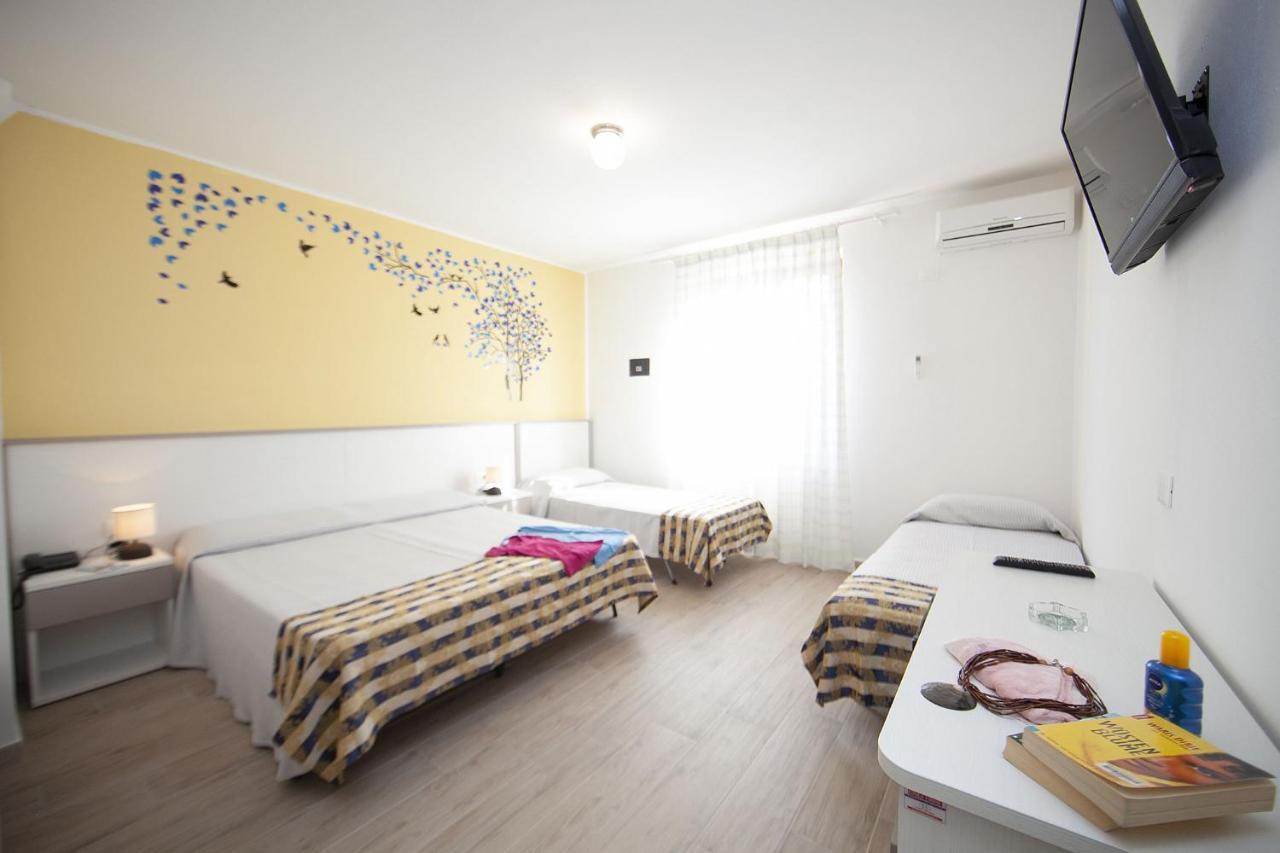 Hotel Thomas Marina di Campo Buitenkant foto